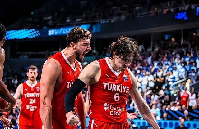 豪取八连胜, 专注防守, AA 豪取八连胜, 专注防守, AA