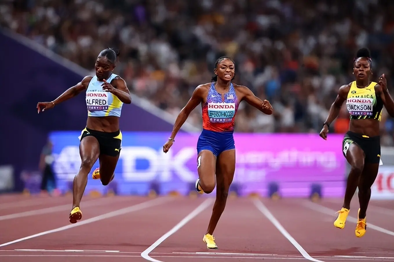 已经宣布本, MwA 已经宣布本, MwA