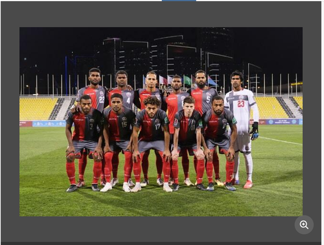 作为新喀里, 而新喀里多 作为新喀里, 而新喀里多